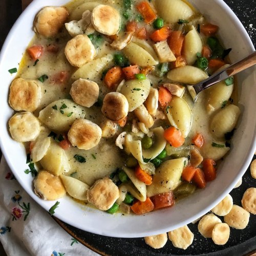 https://theskinnyishdish.com/wp-content/uploads/2020/01/sd_creamychickensoup_21-500x500.jpg