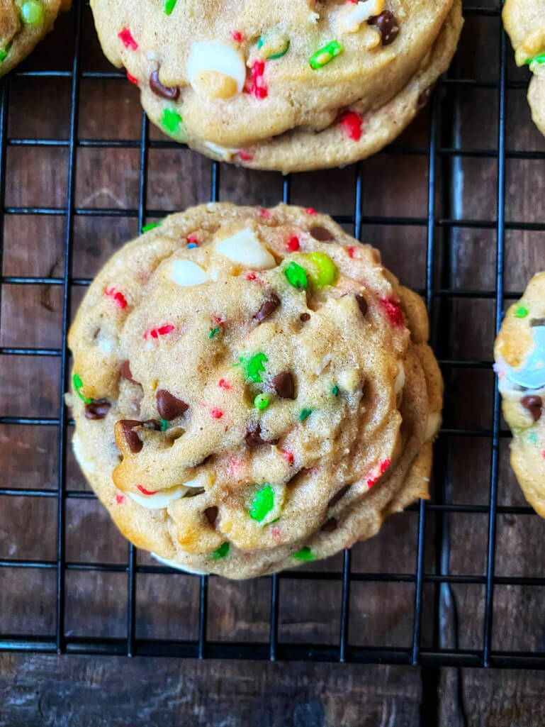 Christmas Chocolate Chip Cookies - The Skinnyish Dish